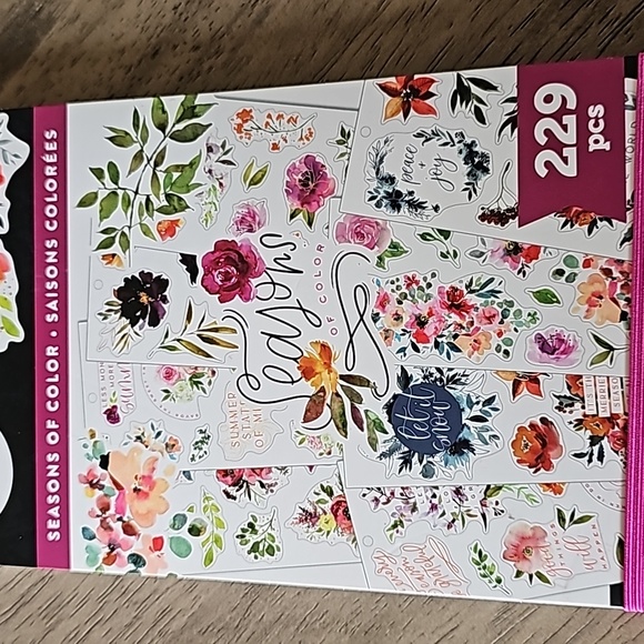 Happy Planner Seasons of Color sticker book - Picture 3 of 5